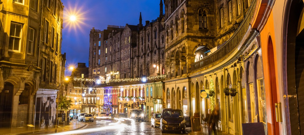 Edinburgh street at night