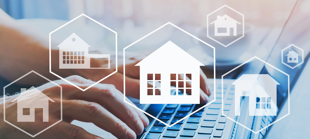 searching online for accommodation in Pittsburgh